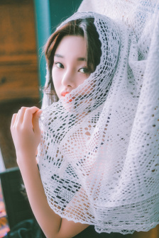 恶狼嘴里的小白兔